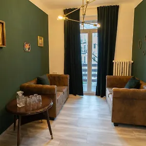 Morehome Apartments, Center,parking 180qm Apartment